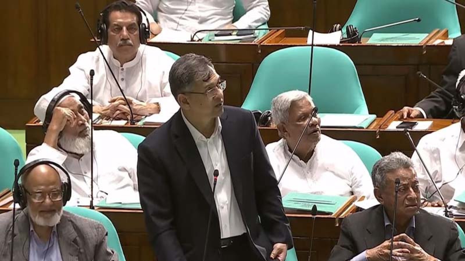 বর্তমান সরকার দায়িত্ব নেওয়ার পর ৪৬৪ হত্যা ও ৬৬৬ ধর্ষণ মামলা হয়েছে: স্বরাষ্ট্রমন্ত্রী