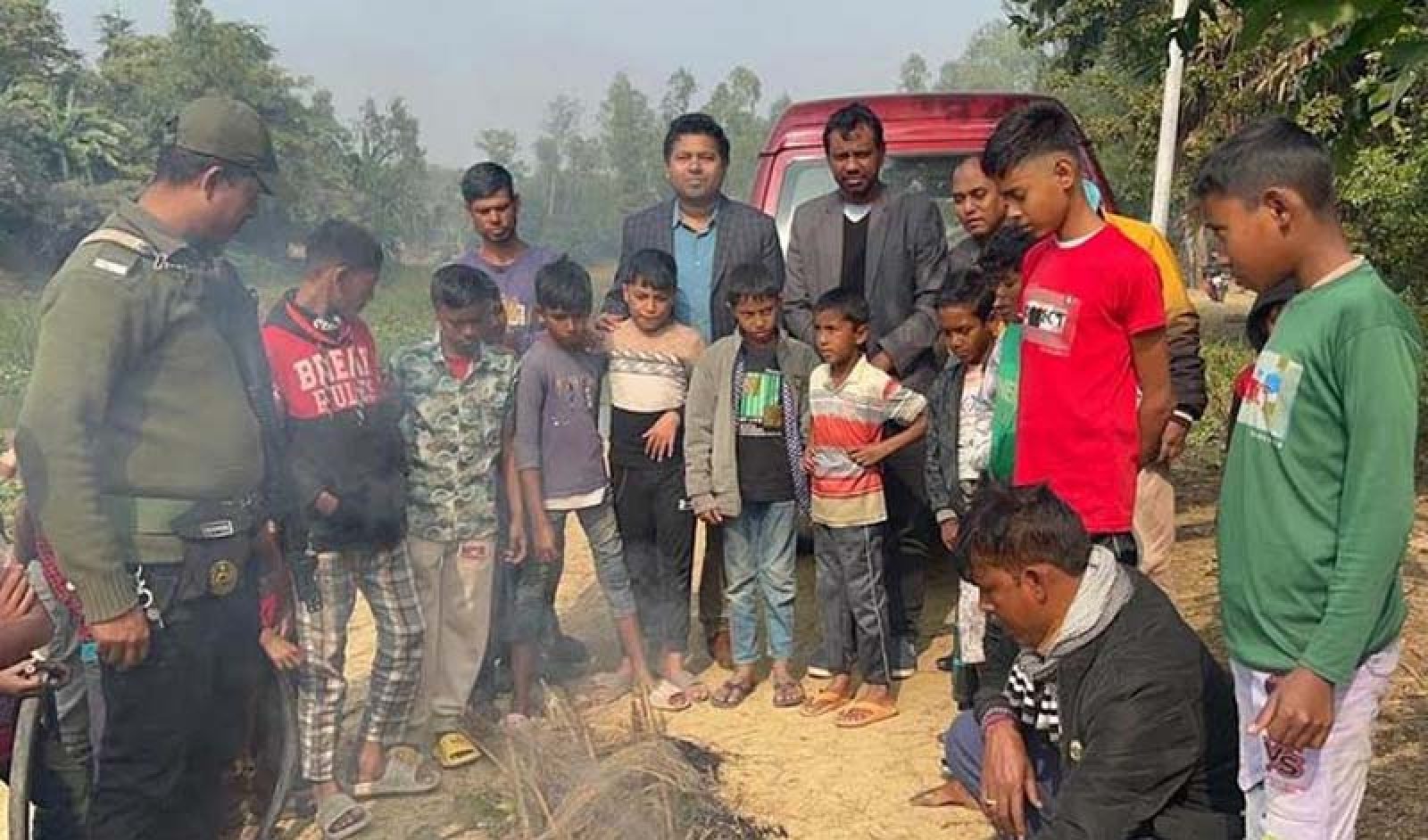 নাটোরে চলনবিলে পাখি শিকারের জাল জব্দ