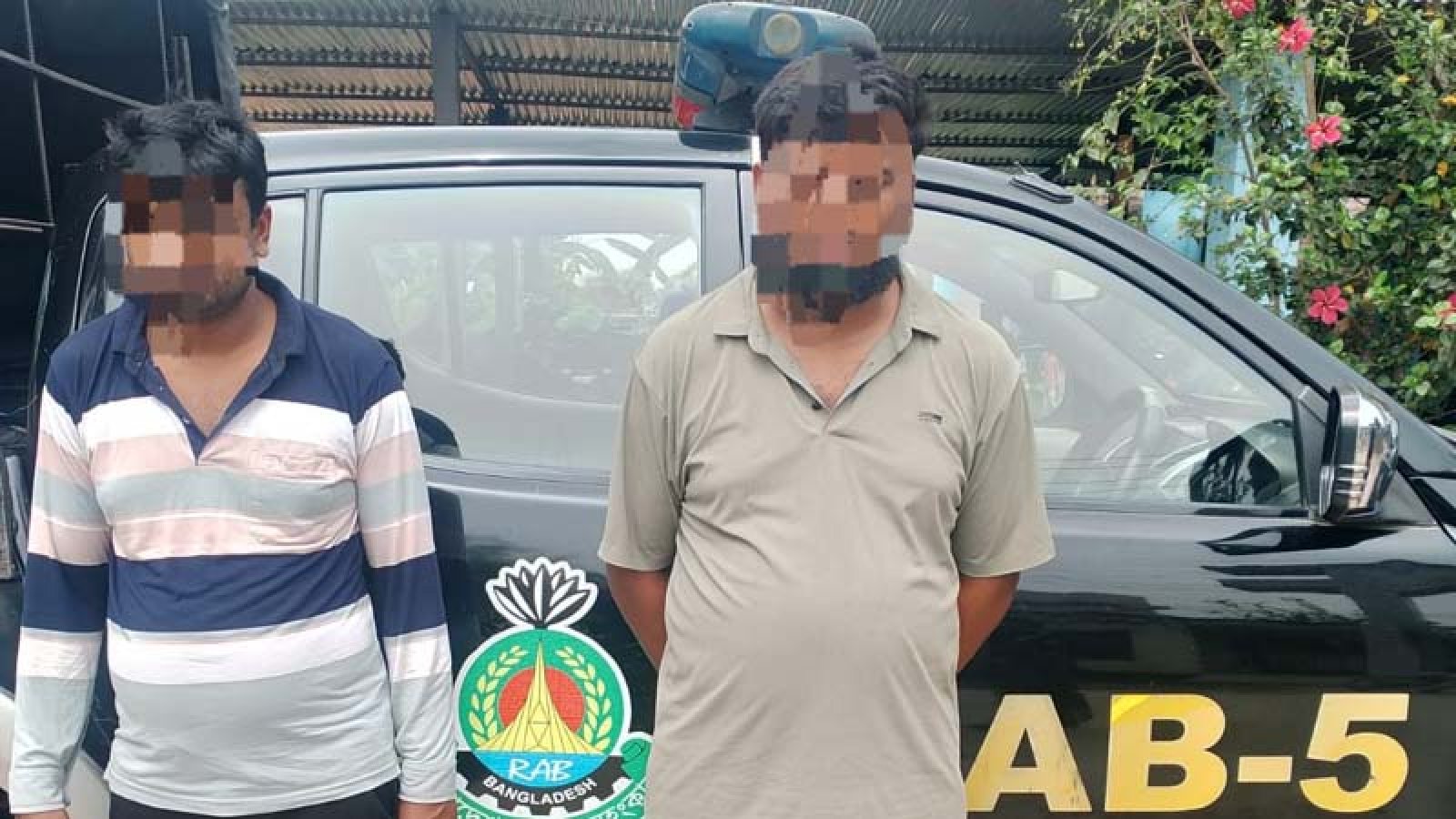 পুকুর কাটতে বাধা দেয়ায় কৃষককে ভেকুতে পিষে হত্যা, গ্রেপ্তার ২