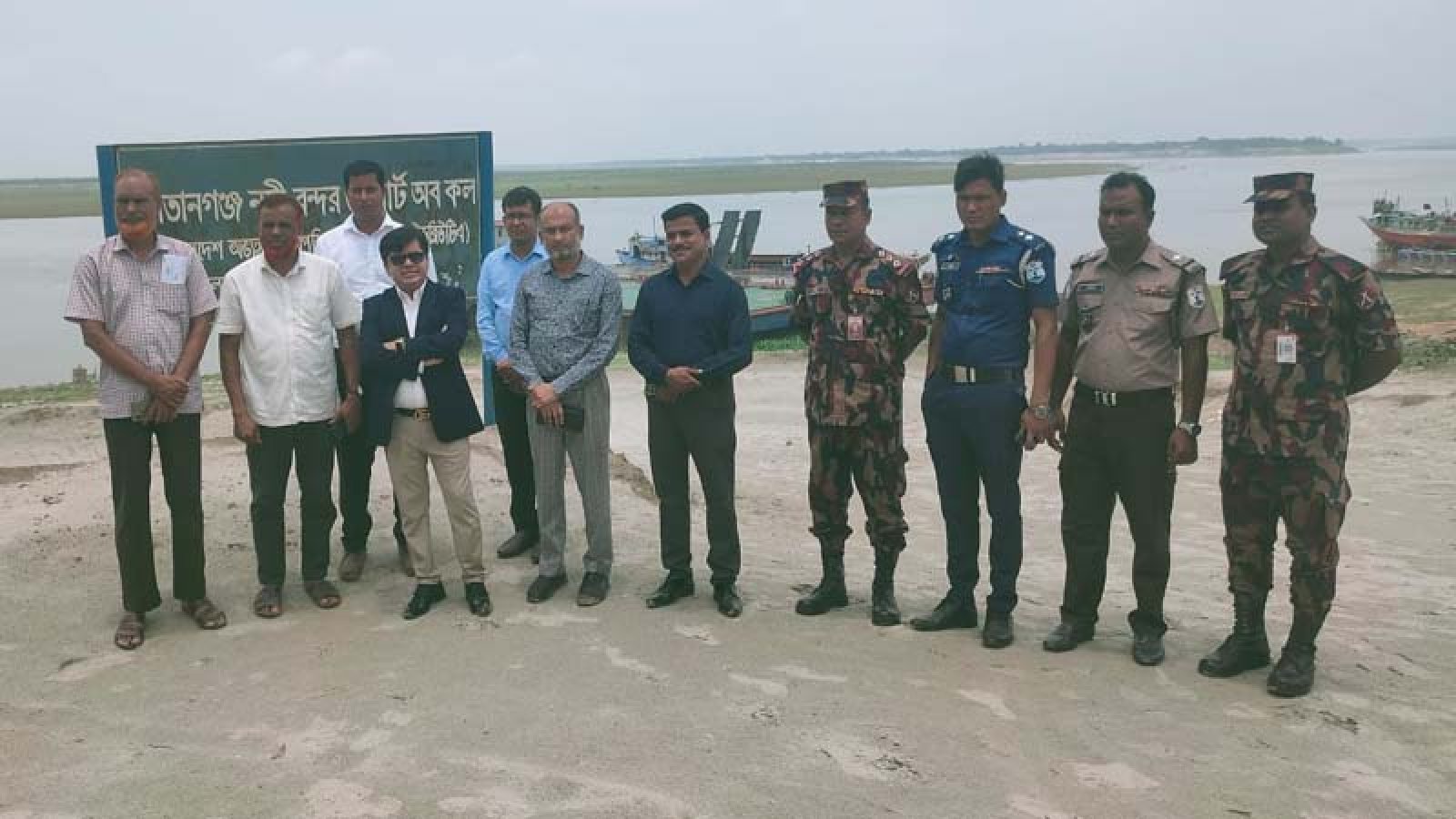 সুলতানগঞ্জ নৌবন্দর পরিদর্শন করলেন যুগ্ম সচিব