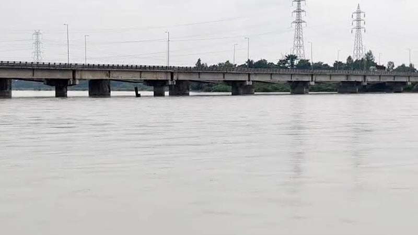 তিস্তায় বেড়েছে পানি, পশ্চিমবঙ্গে হলুদ সতর্কতা জারি