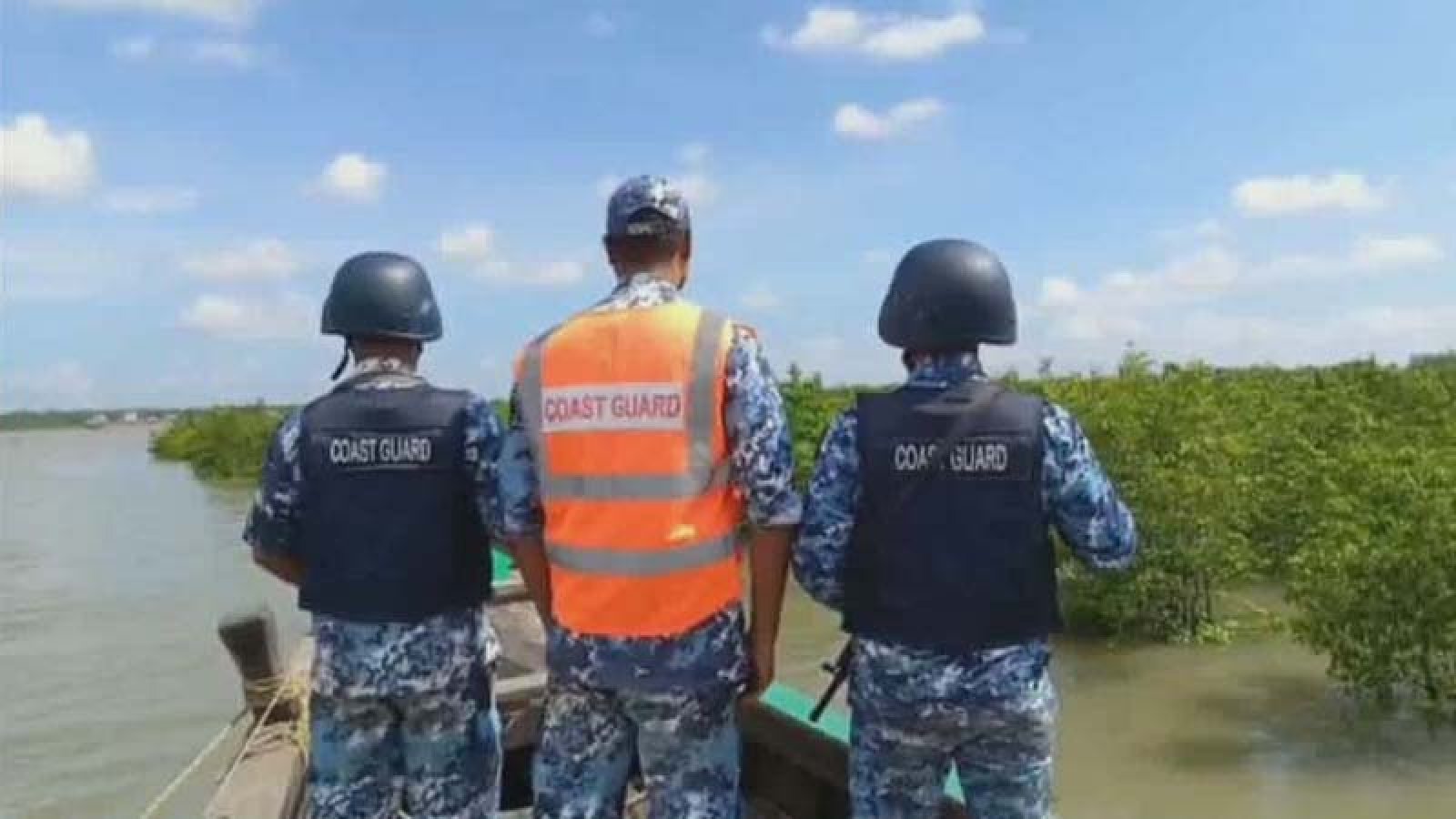 ‘দুলাভাই বাহিনীর’ সঙ্গে কোস্টগার্ডের গোলাগুলিতে একজন নিহত, গুলিবিদ্ধ ২