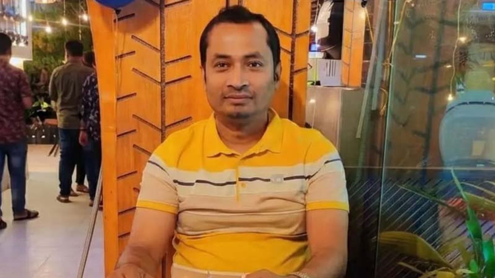 জাপটে ধরে জিজ্ঞেস করেছিল ‘তোমরা কারা’, উত্তরে করে গুলি