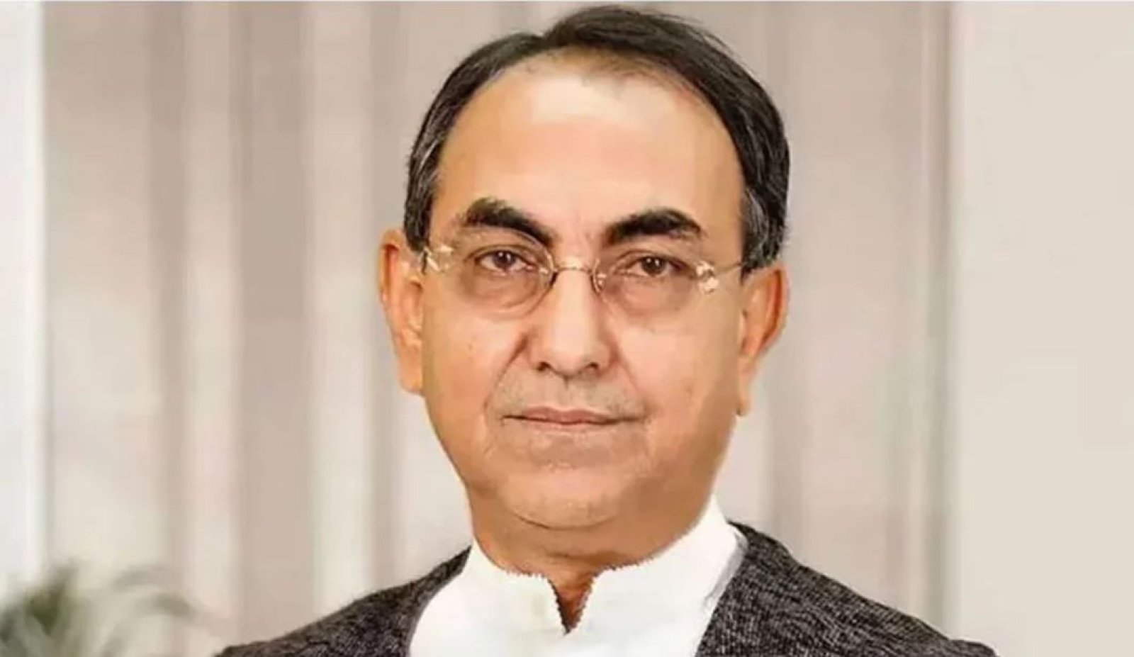 দুর্নীতির ১৫ মামলা থেকে খালাস পেলেন মির্জা আব্বাস