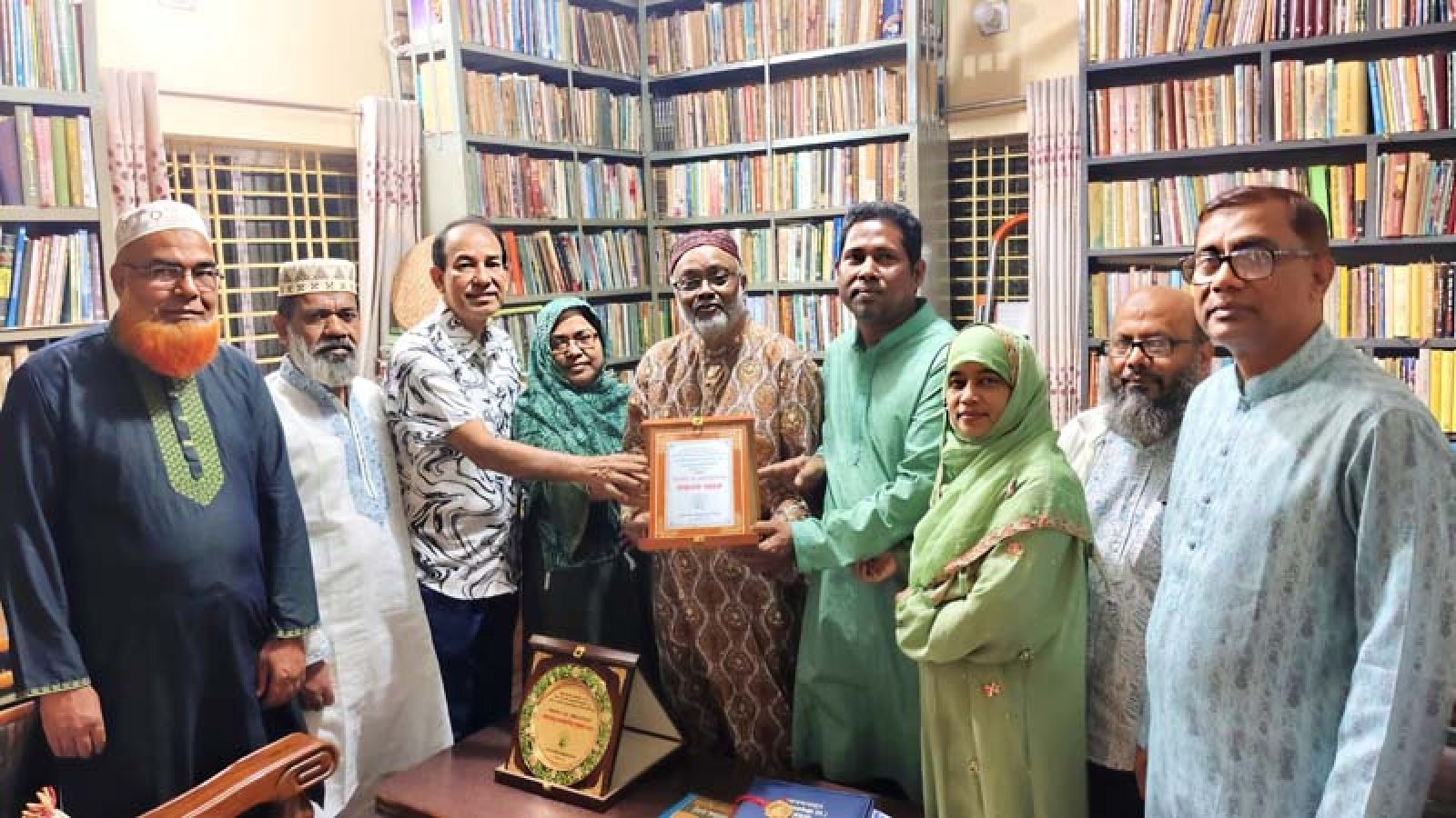 রাজশাহীতে সংবর্ধিত হলেন খানবাহাদুর আহ্ছানউল্লা পুরস্কারপ্রাপ্ত ড. একরাম হোসেন