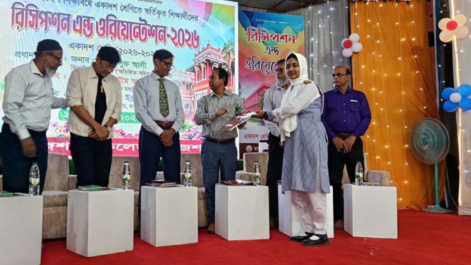 বাছাই করা মেধাবী শিক্ষার্থীরাই আজ রাজশাহী কলেজে: বিভাগীয় কমিশনার