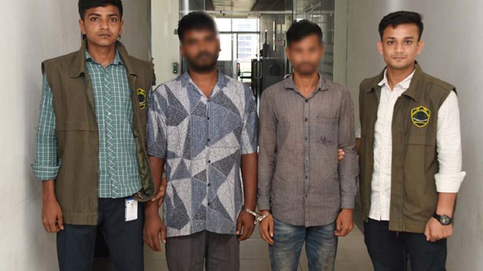 প্রধানমন্ত্রীর কার্যালয়ে লাল টেলিফোনের তার চুরি, গ্রেপ্তার ২