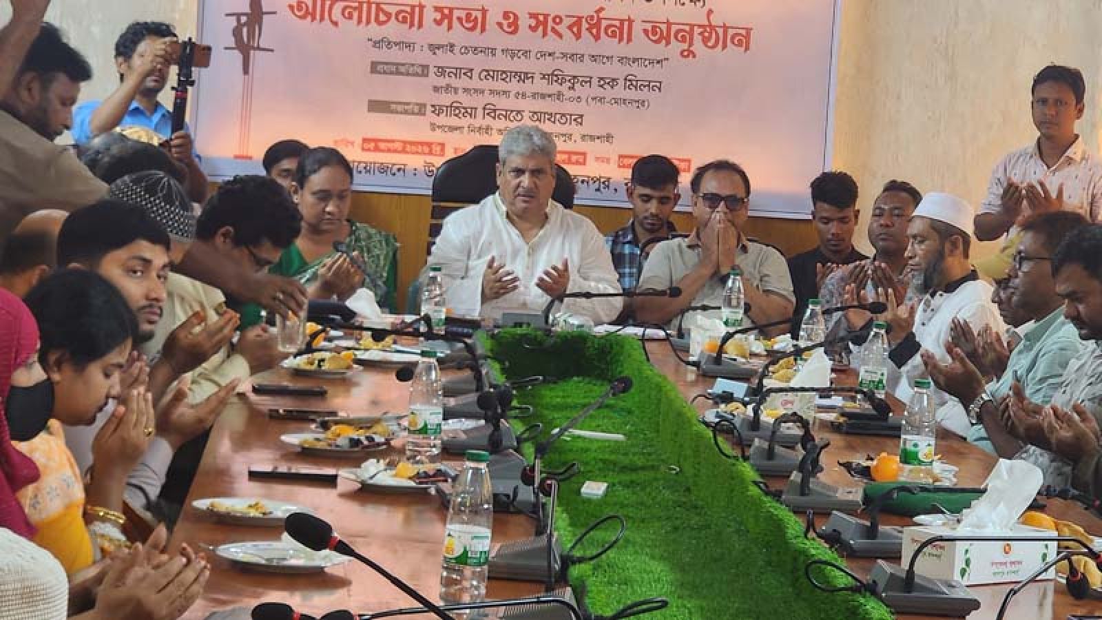 মোহনপুরে গণঅভ্যুত্থান দিবসে আলোচনা সভা, জুলাই যোদ্ধাদের সংবর্ধনা