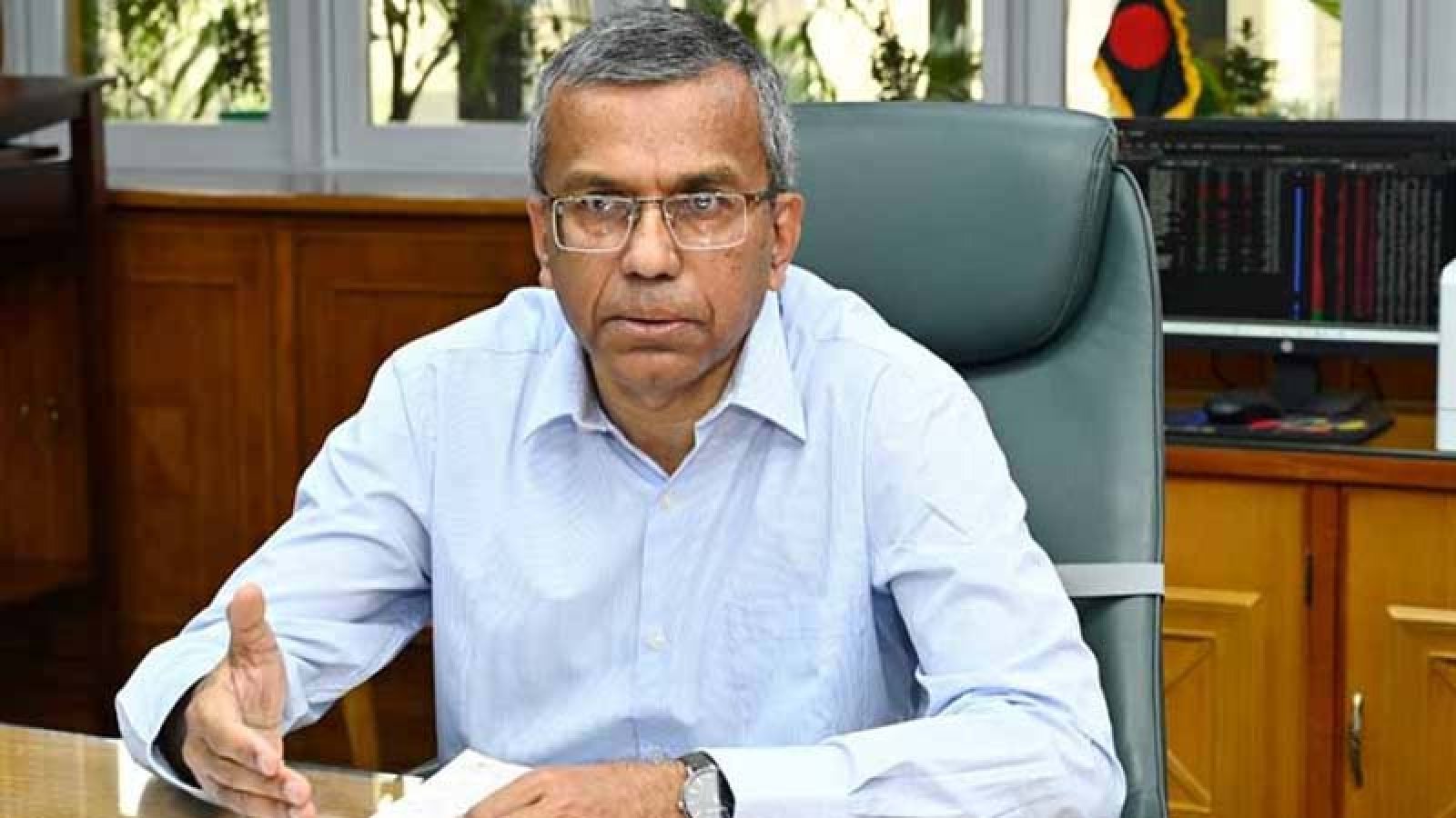 অর্থনীতি পুনরুদ্ধারে নতুন গভর্নরের ১১ পরিকল্পনা