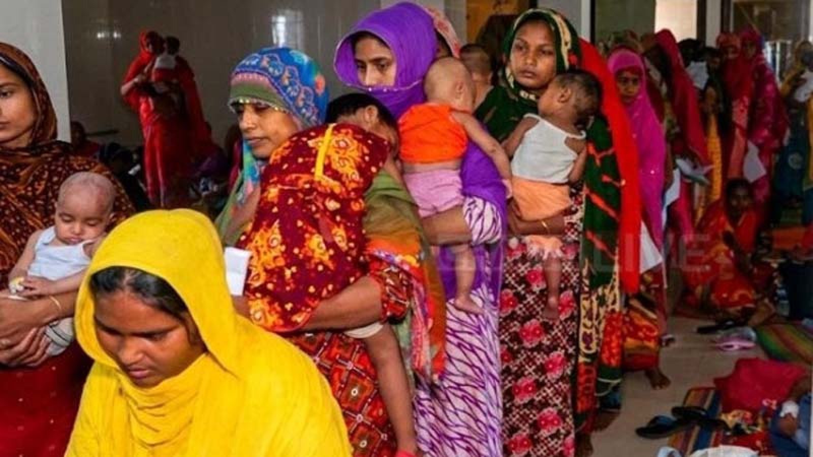 চাঁপাইনবাবগঞ্জে হামে আক্রান্ত শিশু সংখ্যা দিন দিন বৃদ্ধি, অসহায় রোগীর পরিবার
