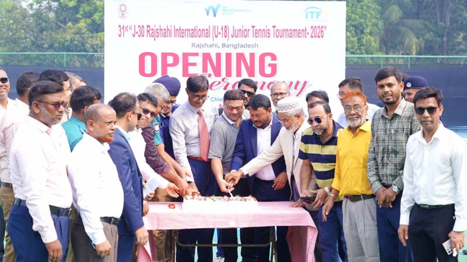 রাজশাহীতে বর্ণাঢ্য আয়োজনে শুরু আন্তর্জাতিক জুনিয়র টেনিসের আসর