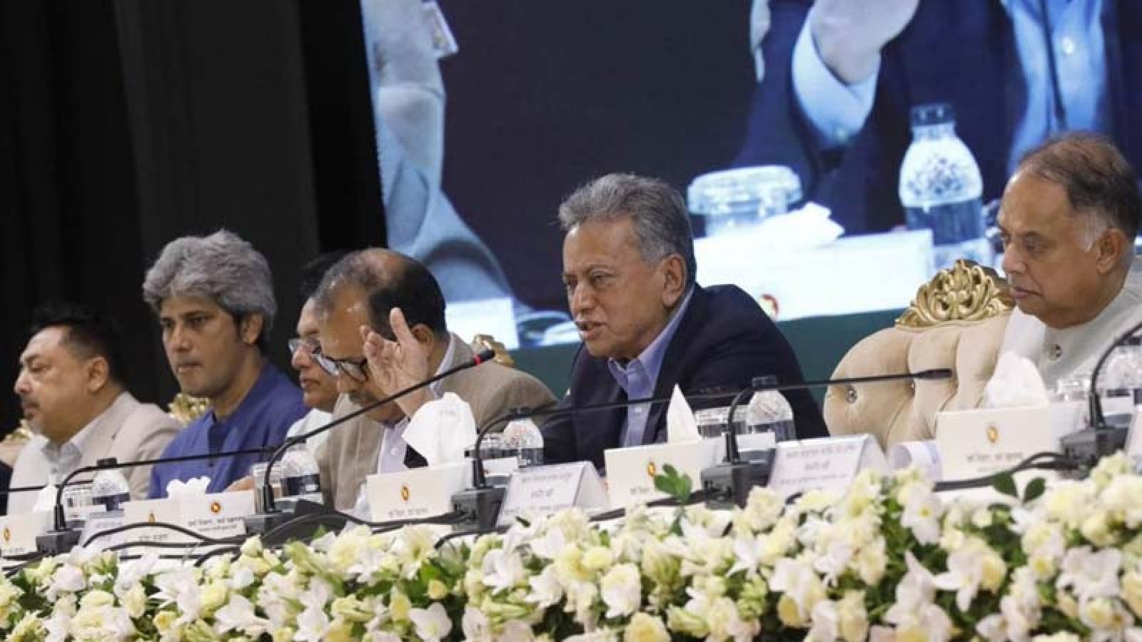 সরকারি কর্মকর্তাদের বেতন বাড়লে দুর্নীতি কমবে: অর্থমন্ত্রী