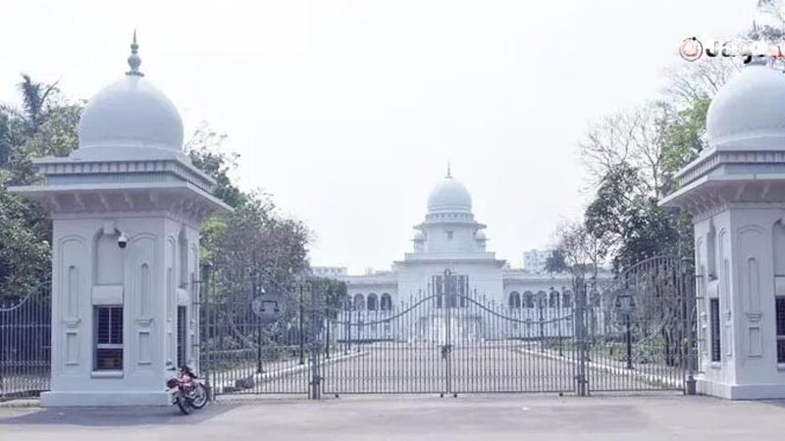 মাজারের খাদেম হত্যা: দুইজনের মৃত্যুদণ্ড বহাল, ৫ আসামি খালাস