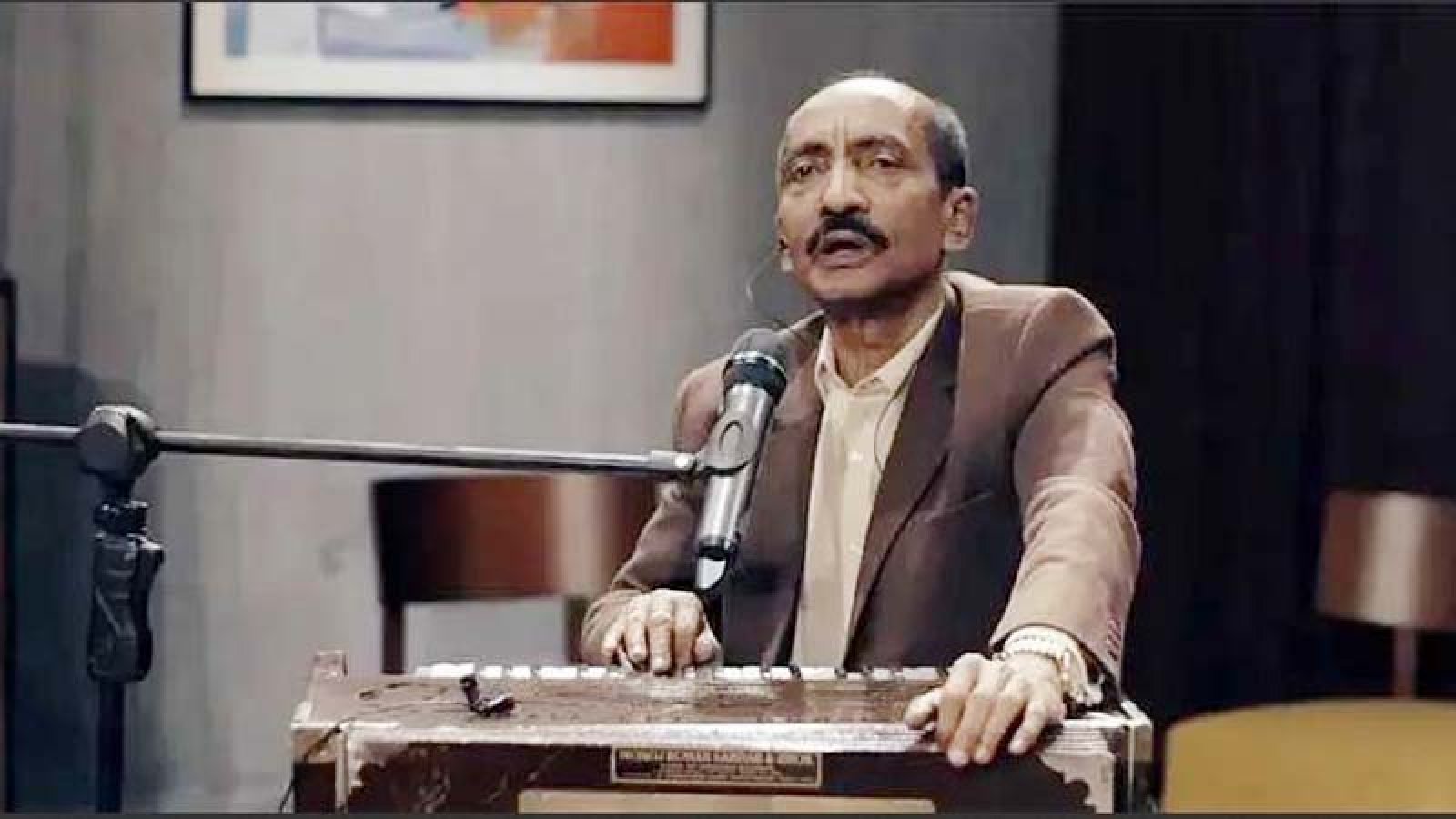 ‘আমি বন্দি কারাগারে’ গানের শিল্পী মুজিব পরদেশী কারাগারে