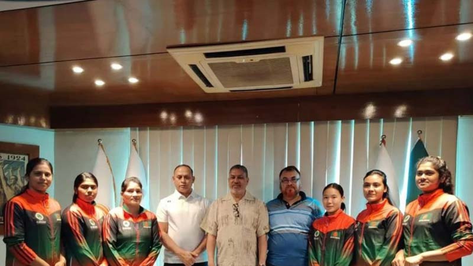 ইতিহাস গড়া নারী কাবাডি দল পেলো অর্থপুরস্কার