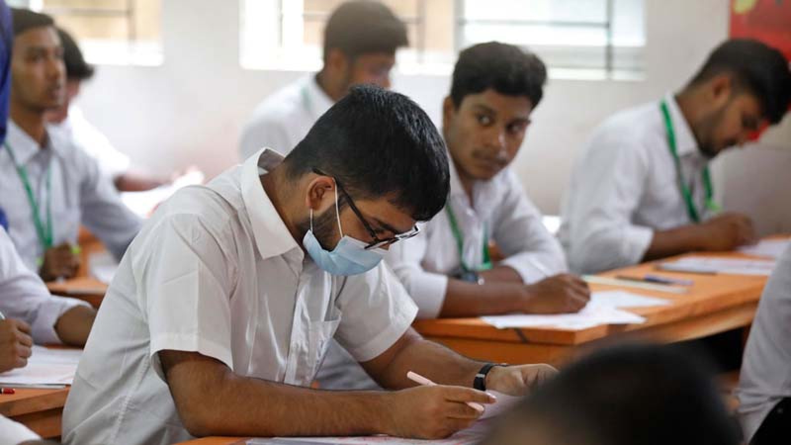 এইচএসসির ফরম পূরণের সময় বাড়ল