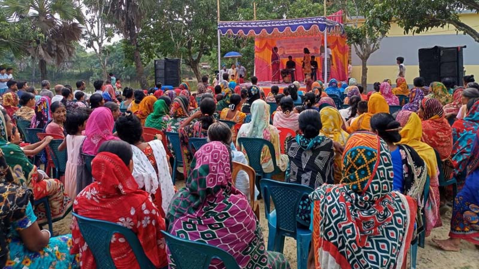পোরশায় জলবায়ু পরিবর্তন বিষয়ে সচেতনতামূলক নাটক