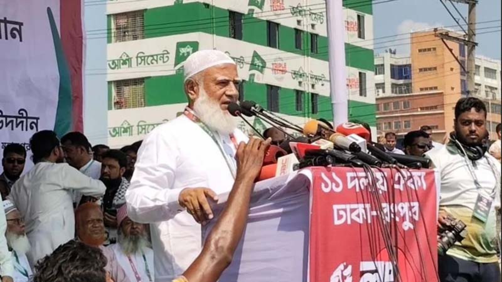 বিএনপি পানি খাবে, কিন্তু ঘোলা করে খাবে: জামায়াত আমির