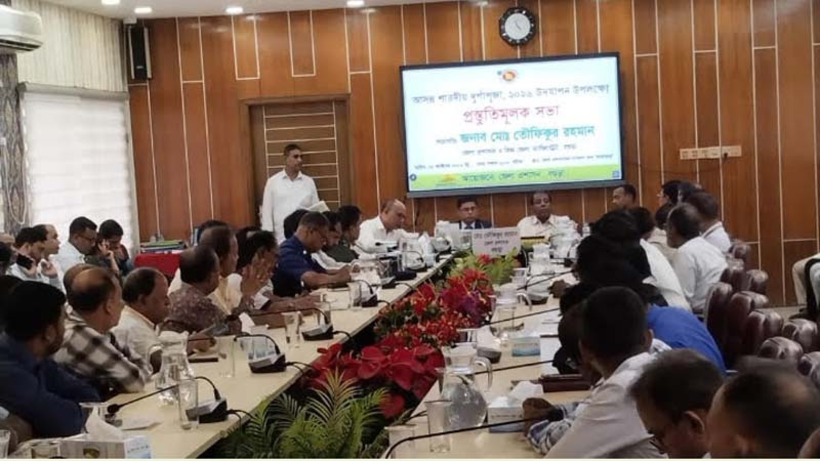 বগুড়ায় জেলা প্রশাসনের পূজা প্রস্তুতি সভায় হট্টগোল