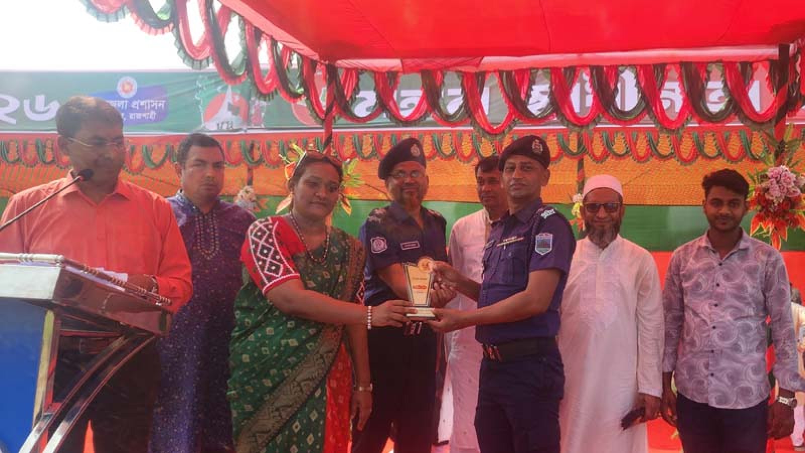 মোহনপুরে যথাযোগ্য মর্যাদায় মহান স্বাধীনতা ও জাতীয় দিবস উদযাপন