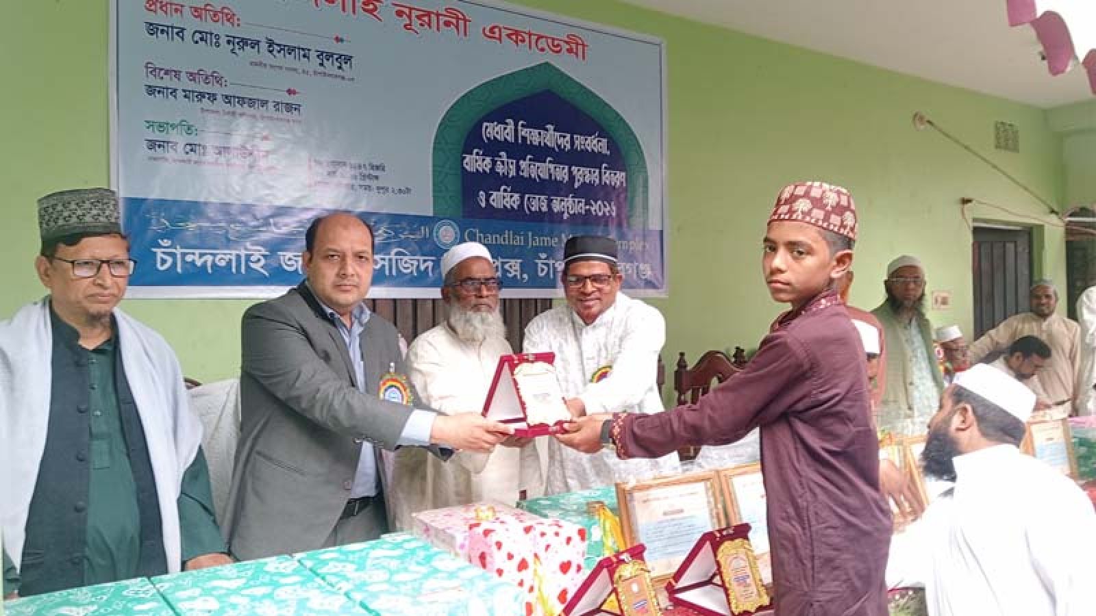 চাঁপাইনবাবগঞ্জে চাঁদলাই নূরানী একাডেমীর মেধাবী শিক্ষার্থীদের সংবর্ধনা