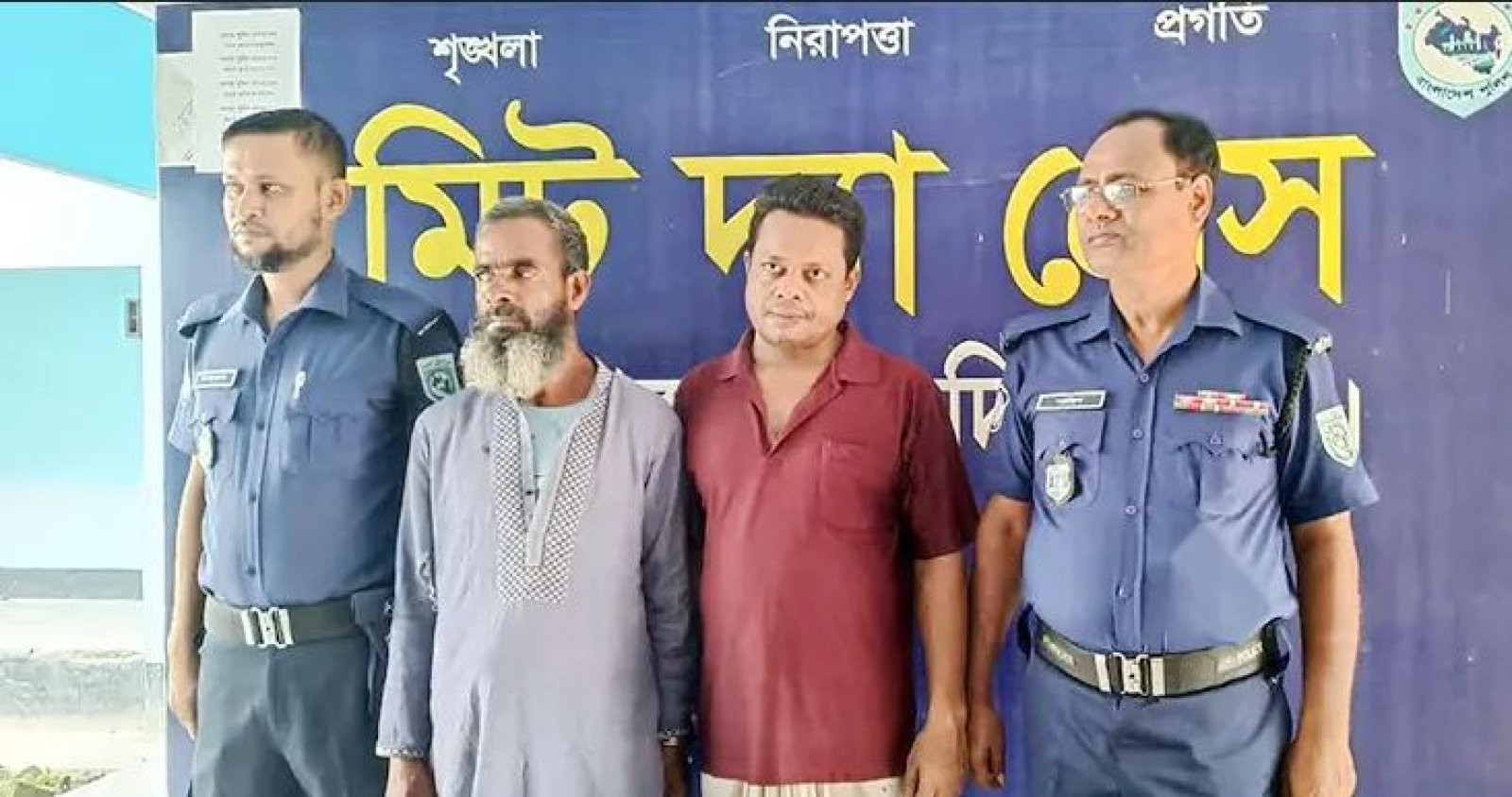 কিশোরীকে আটকে রেখে ৪ দিন ধরে দলবদ্ধ ধর্ষণ, গ্রেফতার দুই