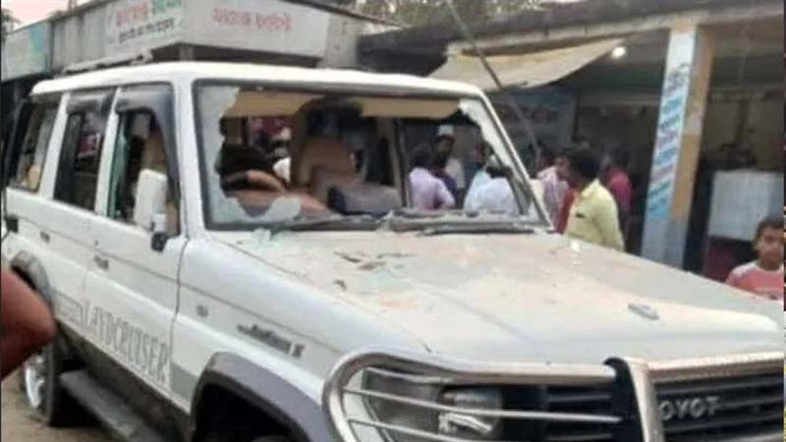 কক্সবাজারের এমপি ফরিদের বহরের গাড়ির ধাক্কায় শিশু নিহত