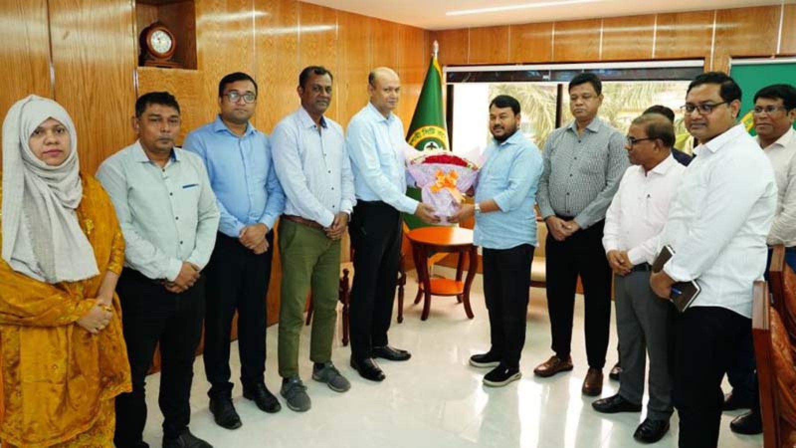 রাসিক প্রশাসকের সঙ্গে রাজশাহী ওয়াসার এমডির সৌজন্য সাক্ষাৎ