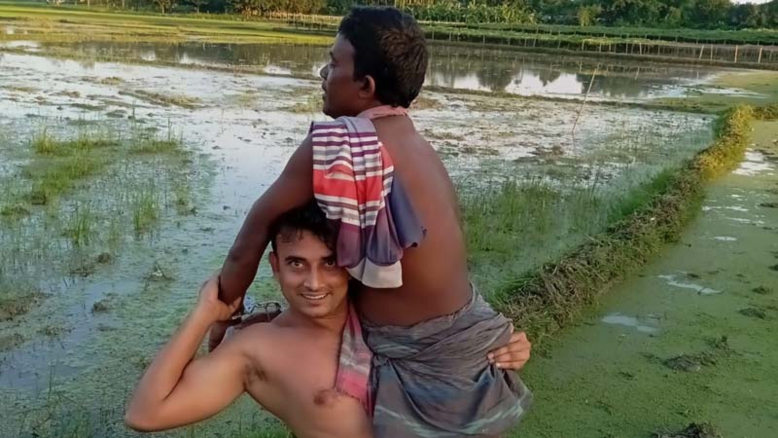 কৃষক সেজে পুলিশের আসামি গ্রেফতার