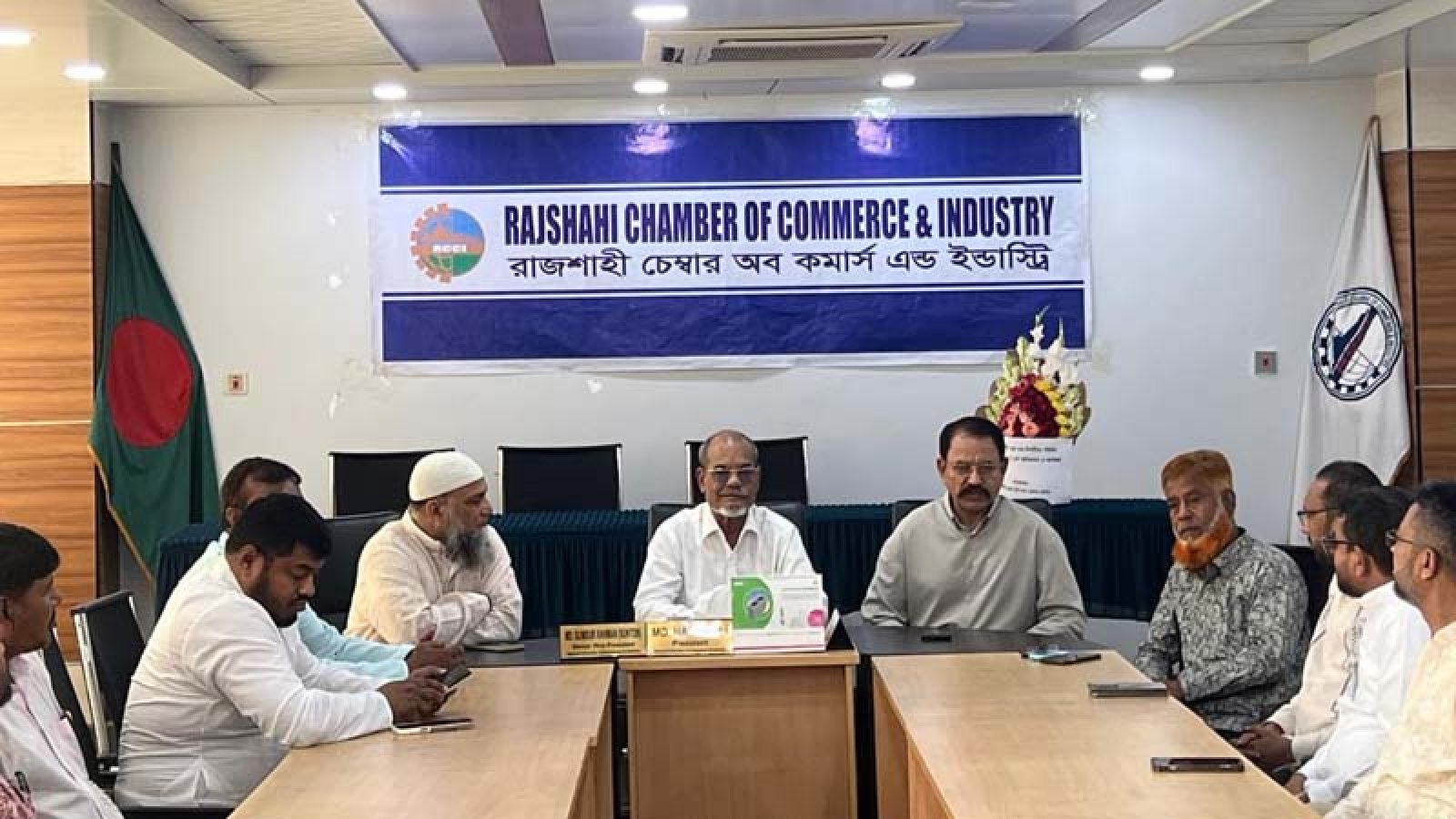 চেম্বারের নেতৃবৃন্দকে শুভেচ্ছা জানালো ইটভাটা মালিক সমিতি