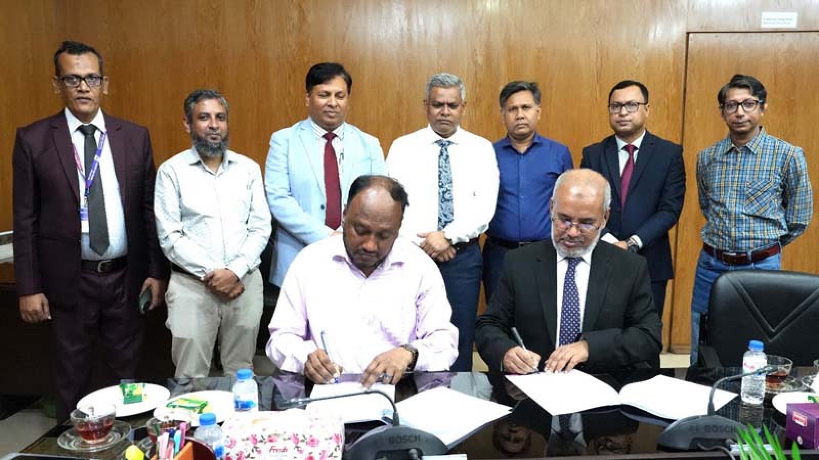 রাবির সাথে সাউথইস্ট ব্যাংক পিএলসির সমঝোতা স্মারক স্বাক্ষর