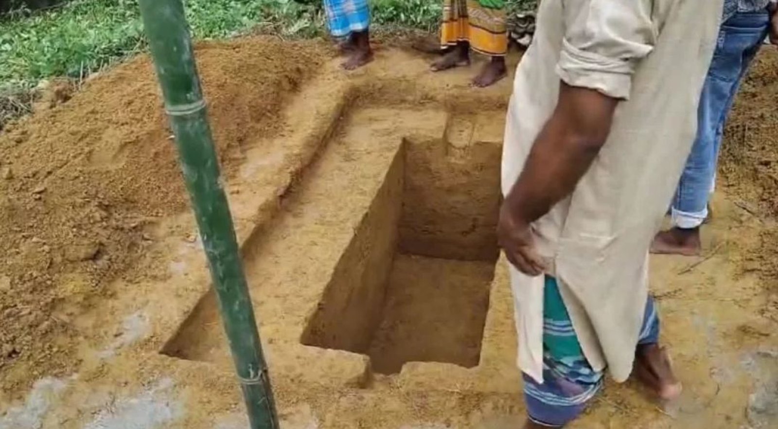 চিরনিদ্রায় শায়িত হলো অপ্রতিম