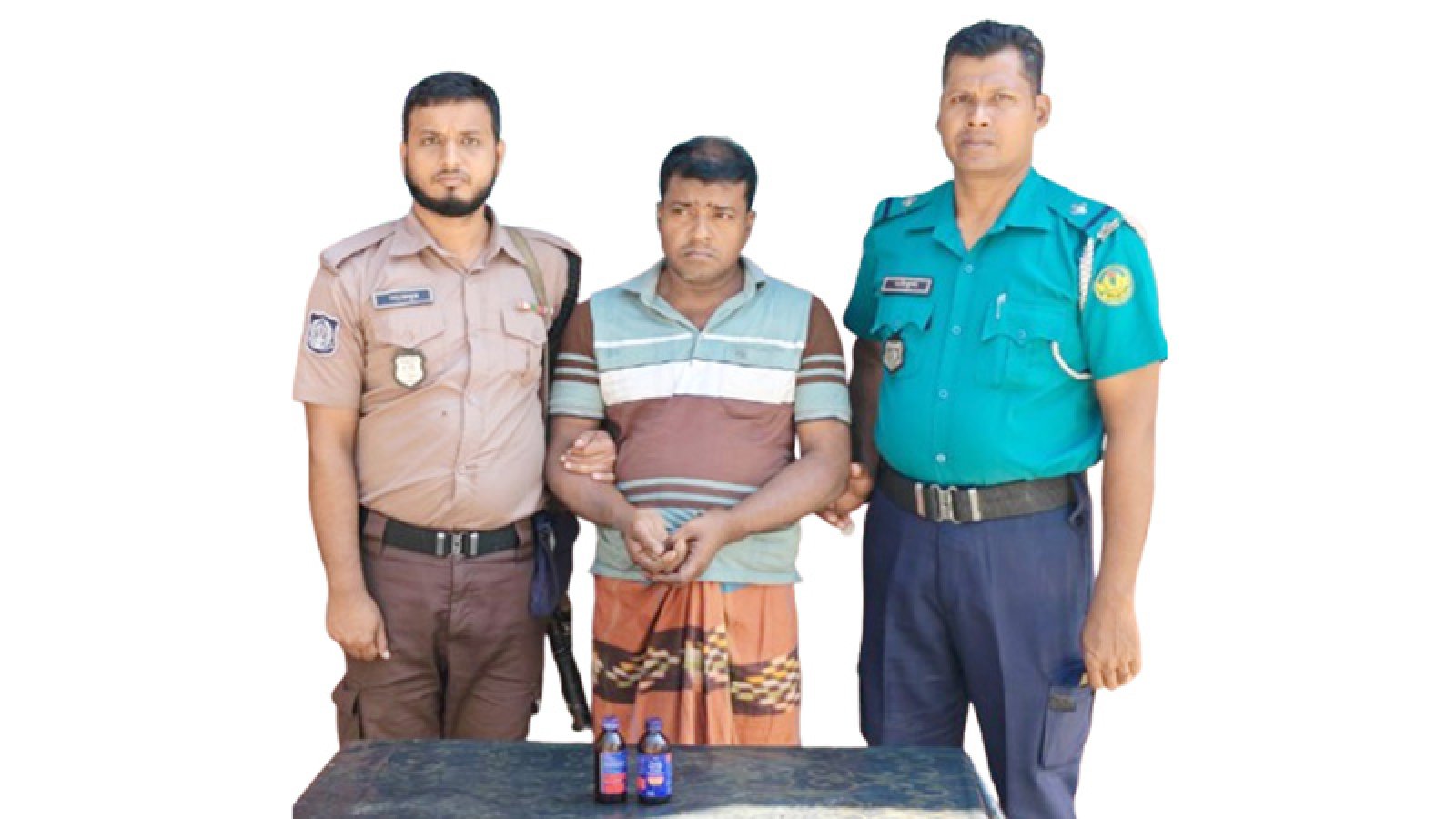দামকুড়ায় মোনোড্রিল সিরাপসহ গ্রেপ্তার, ১৫ মাদক মামলার আসামি
