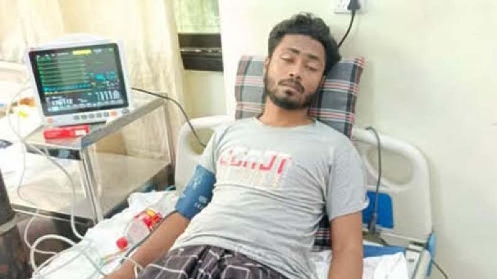 রাবির জোহা হলে শিক্ষার্থীকে সাপে কামড়, মিলল বিষধর কালাচ