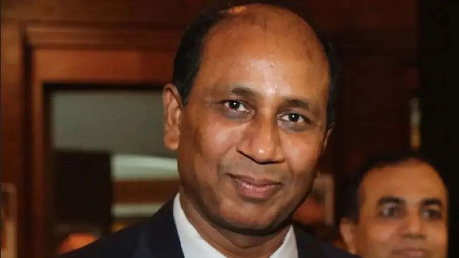 সাবেক এসবি প্রধান মনিরুলের পরিবারের বিরুদ্ধে ২ মামলা