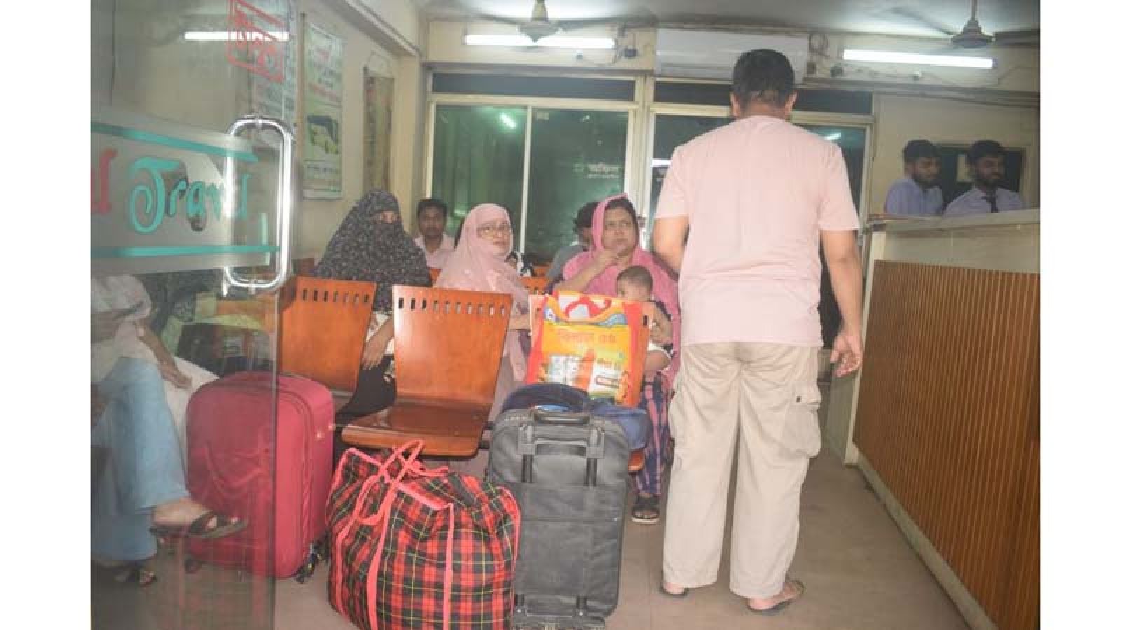 রাজশাহী থেকে বাস চলাচল শুরু