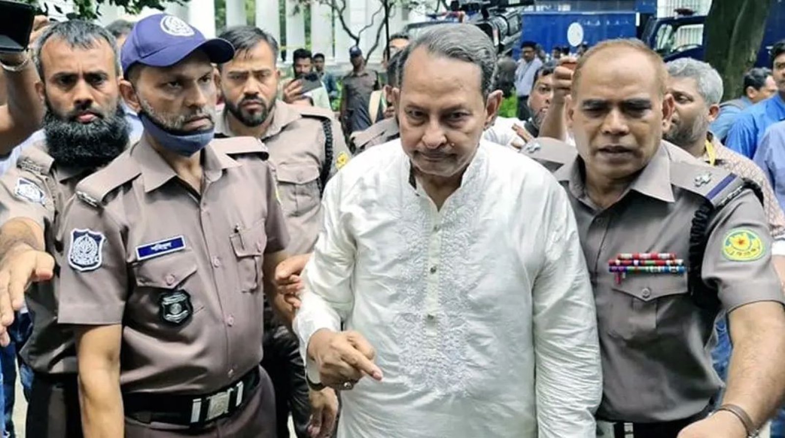 মানবতাবিরোধী অপরাধ : ১০ বছরের সাজা থেকে খালাস চেয়ে ইনুর আপিল