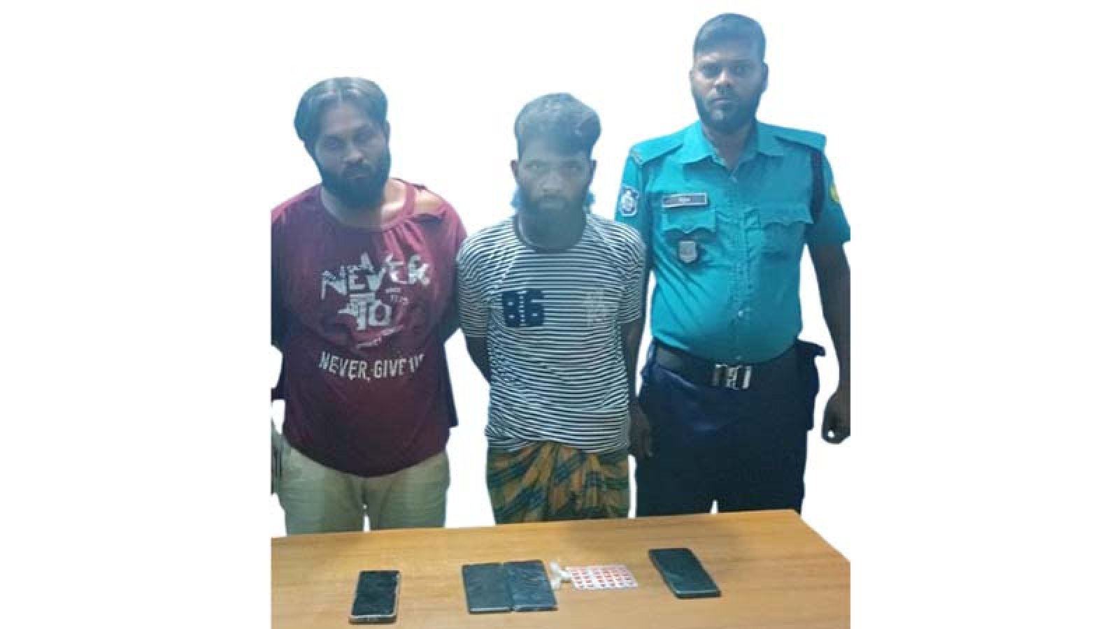 নগরীতে দুই মাদক ব্যবসায়ী ও অনলাইন জুয়াড়ি গ্রেপ্তার