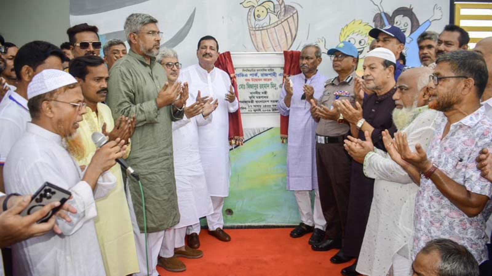 আরডিএ পার্ক ও রেস্ট হাউজের উদ্বোধন করলেন ভূমিমন্ত্রী