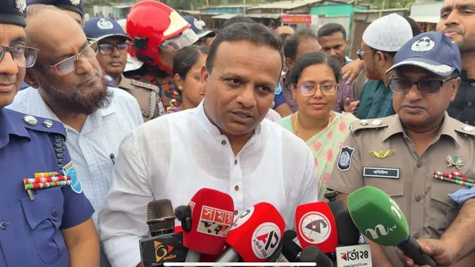 দৌলতদিয়ার বাস ডুবির ঘটনায় দুই তদন্ত কমিটি : নৌ প্রতিমন্ত্রী