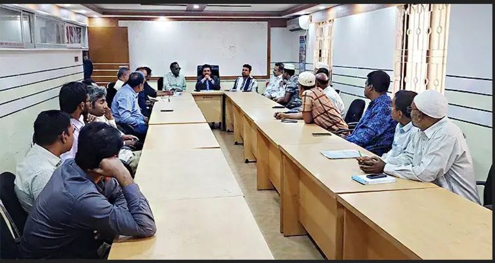 ভিজিএফ কার্ড বিএনপি-জামায়াতকে ভাগ করে দিলো প্রশাসন