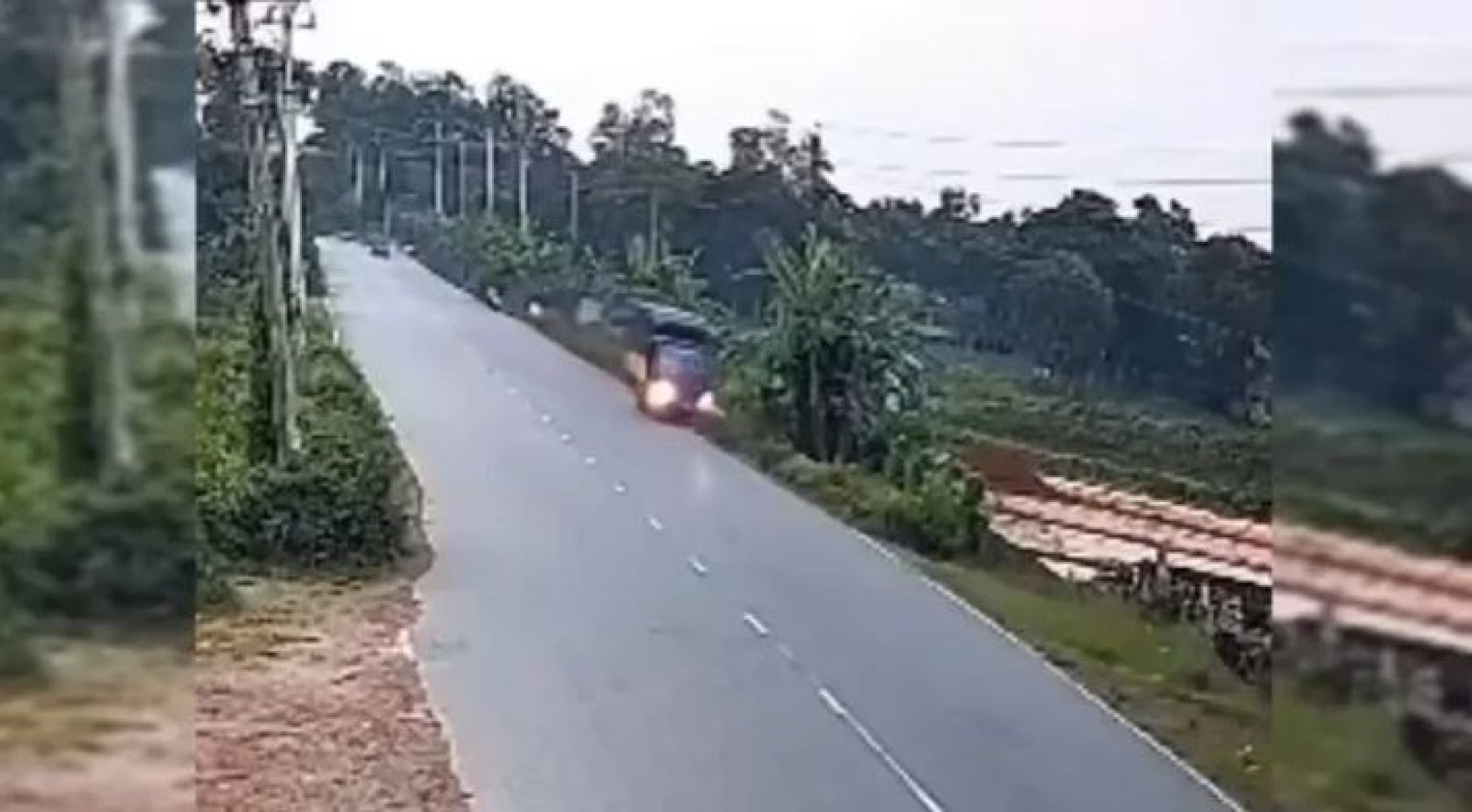 ময়মনসিংহে কাভার্ড ভ্যানের ধাক্কায় দুই বোন নিহত