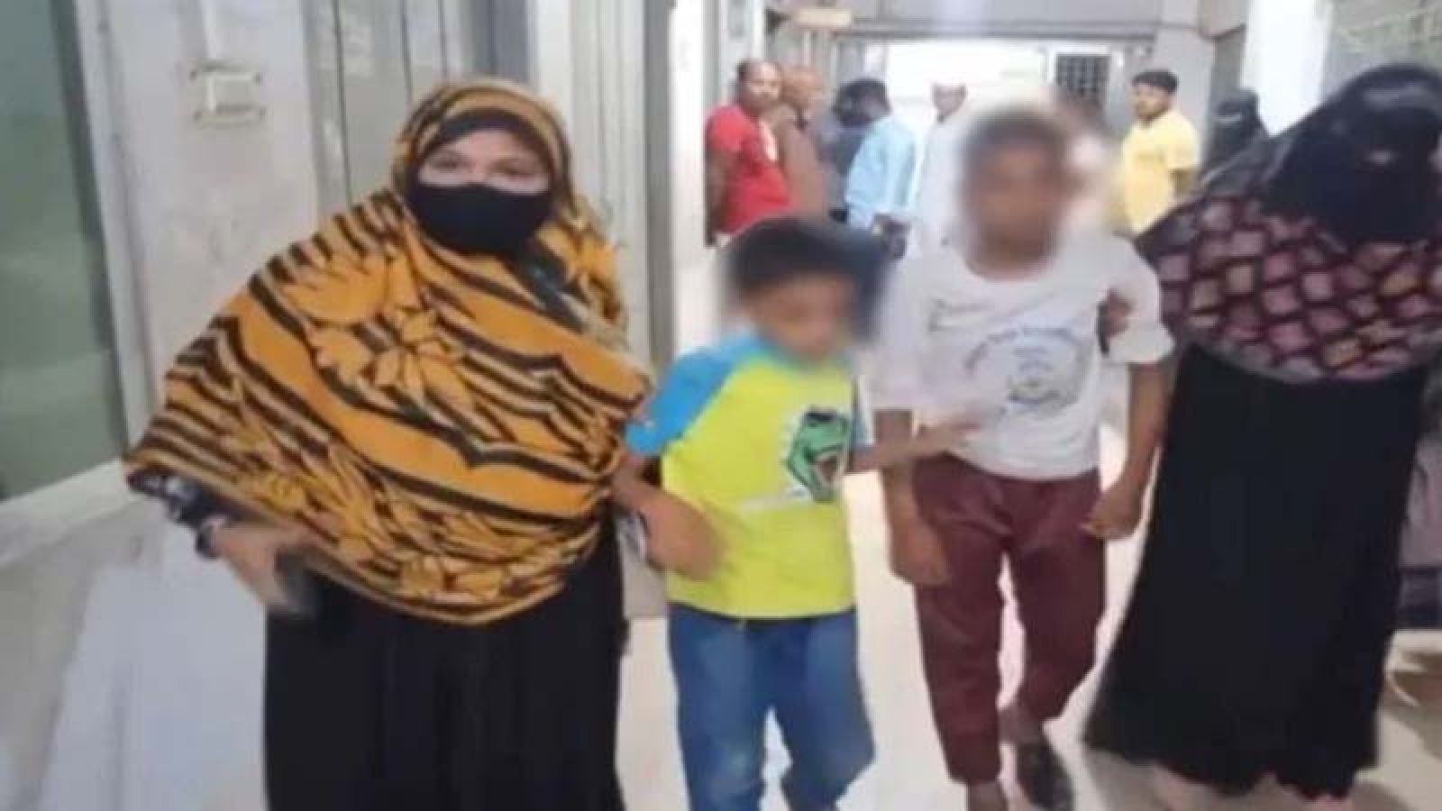 টাকা চুরির অভিযোগে শিশুর মুখে জ্বলন্ত সিগারেটের ছ্যাঁকা!