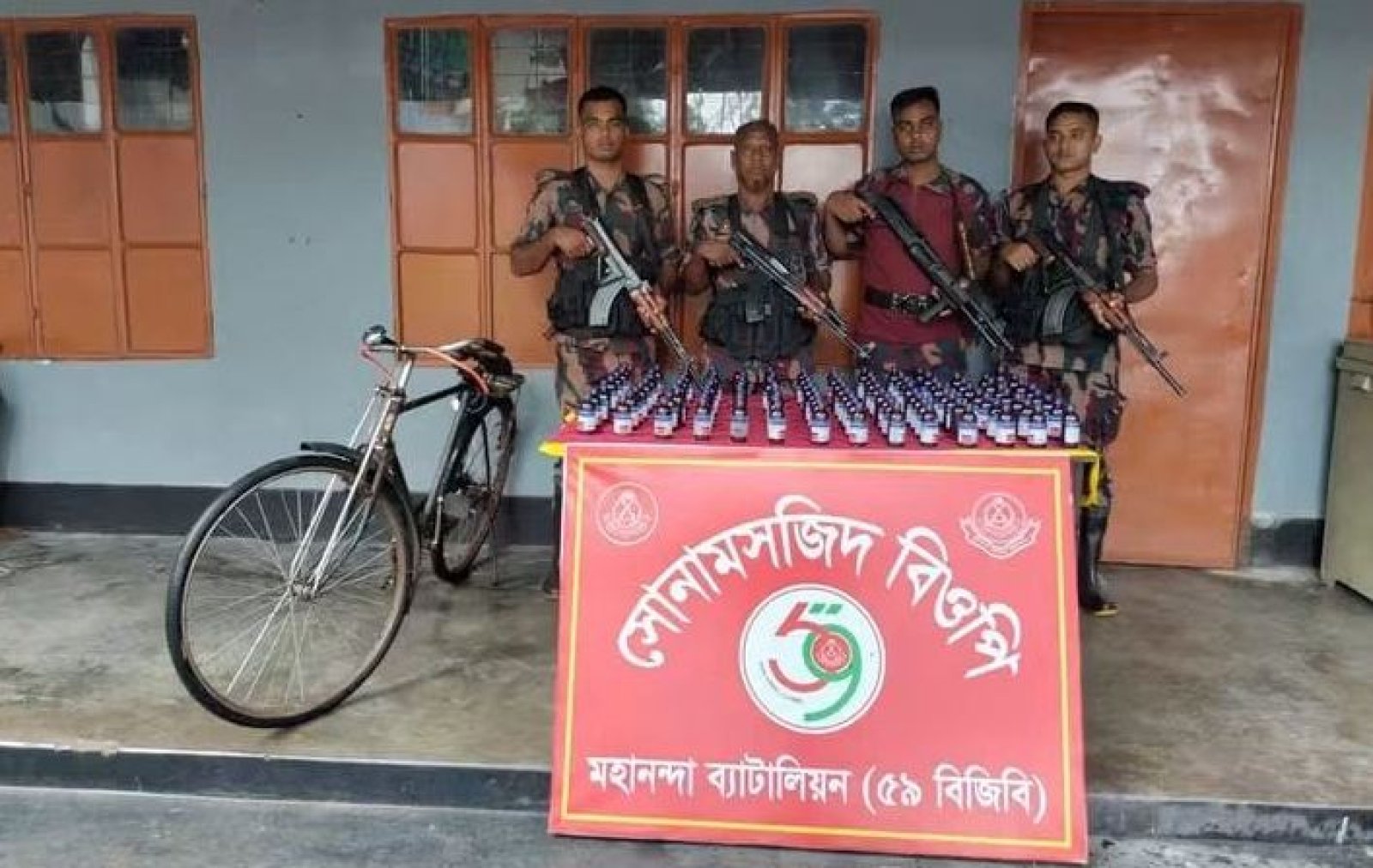 শিবগঞ্জ সীমান্তে  মাদকদ্রবসহ ভারতীয় ট্রাকের টায়ার জব্দ