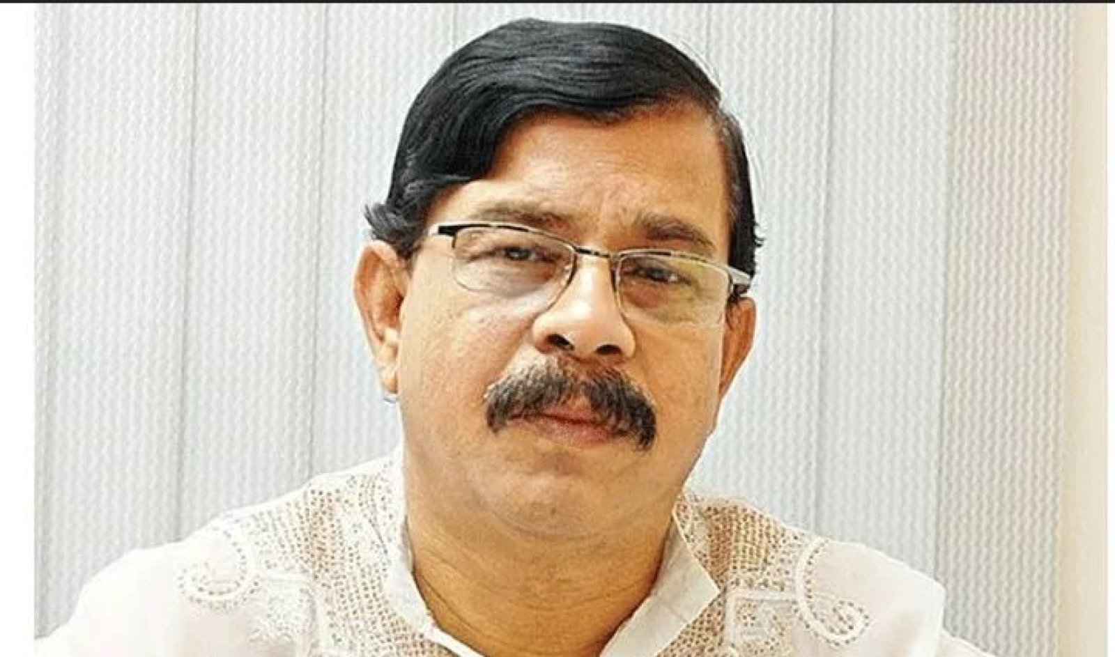 সিসিইউতে মাহমুদুর রহমান মান্না