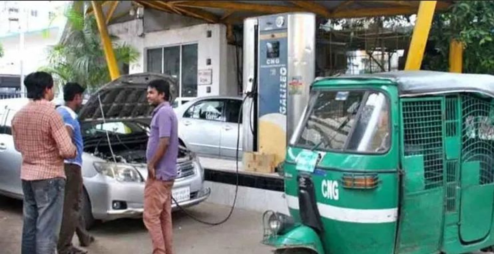 এবার বাড়লো অটোগ্যাসের দাম