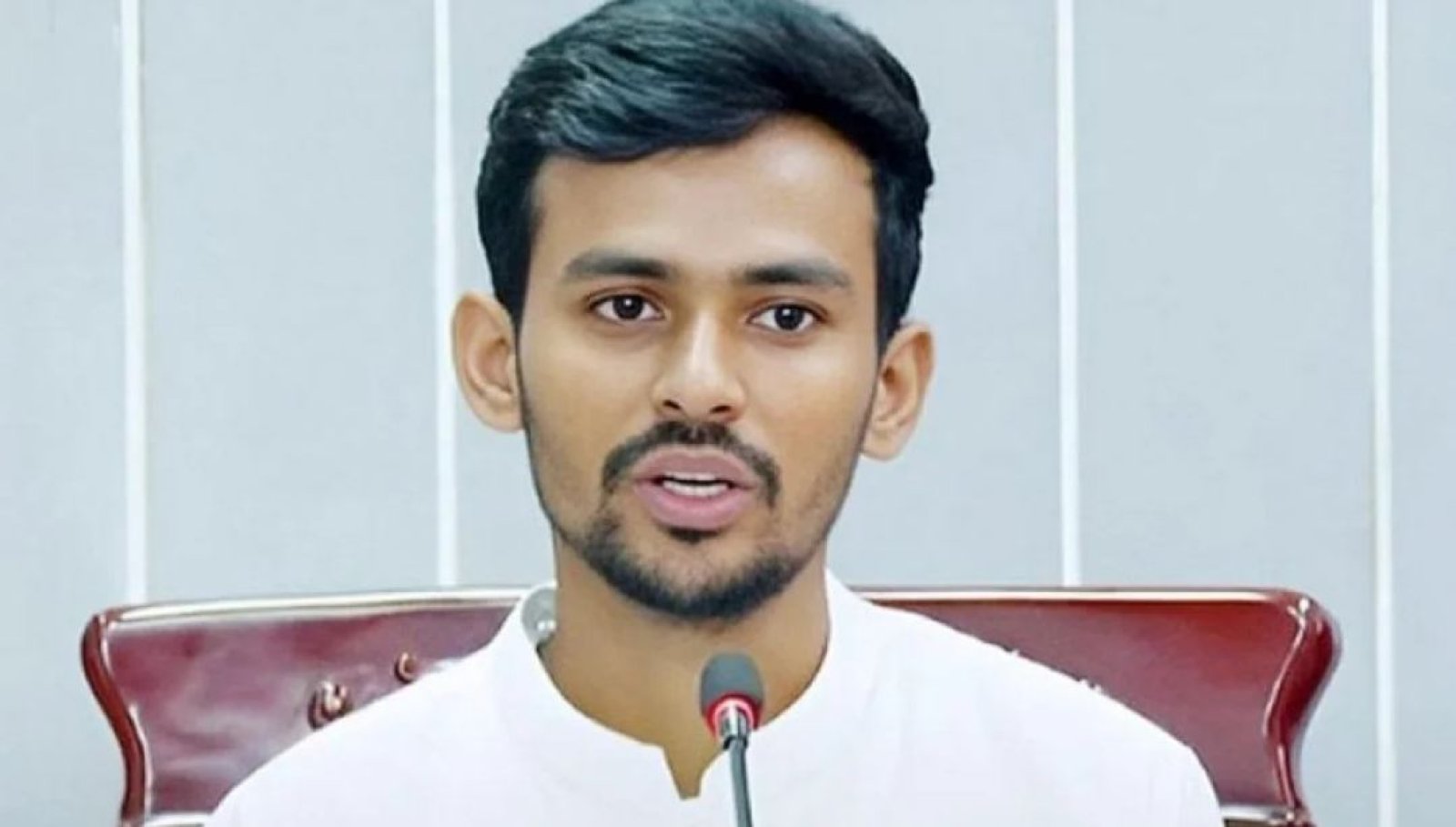স্ত্রীসহ আসিফ মাহমুদের সম্পদ-ব্যাংক হিসাবের তথ্য চেয়ে বিএফআইইউকে দুদকের চিঠি