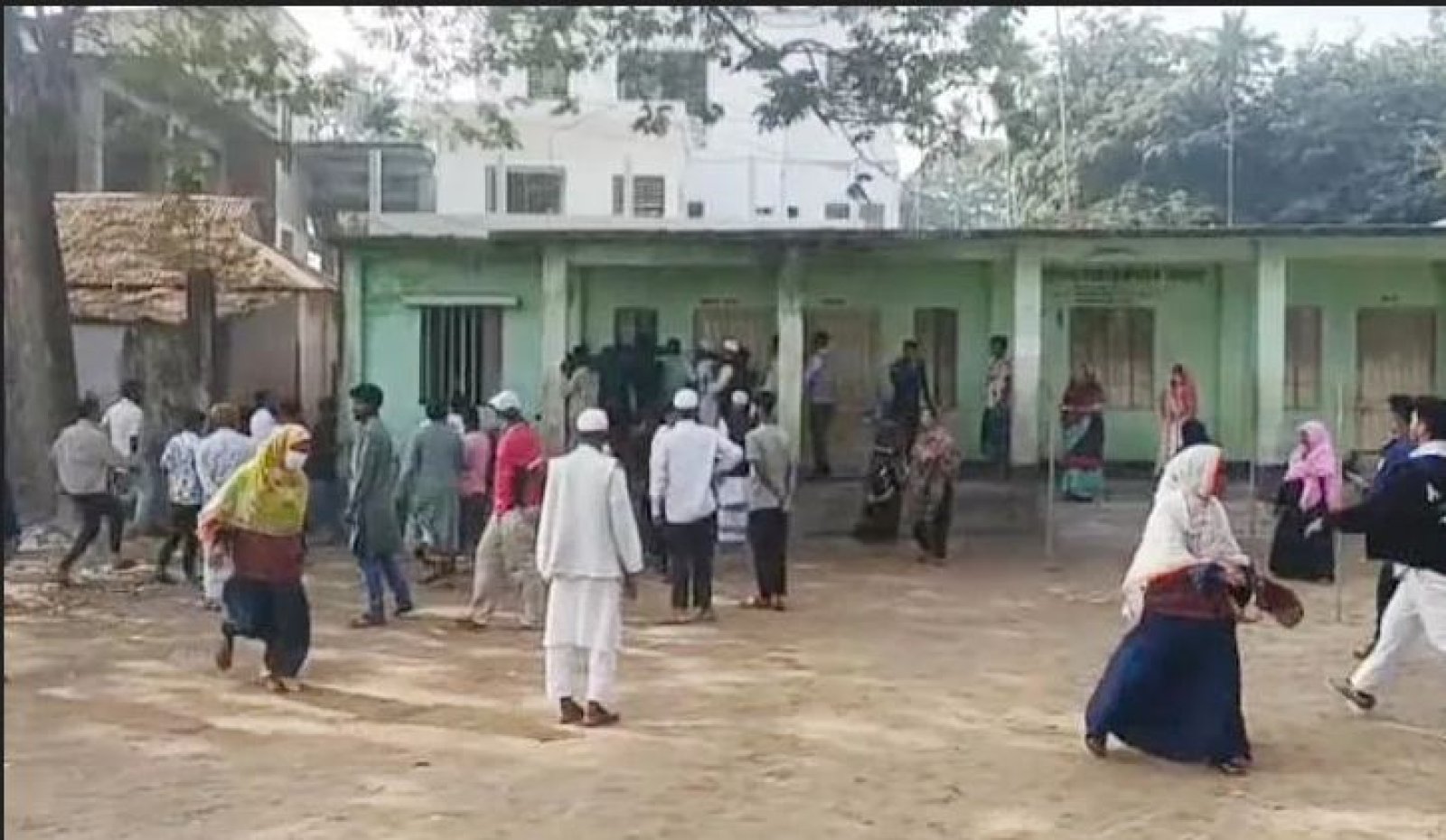 ব্রাহ্মণবাড়িয়ায় রুমিন ও জুনায়েদের সমর্থকদের হাতাহাতি