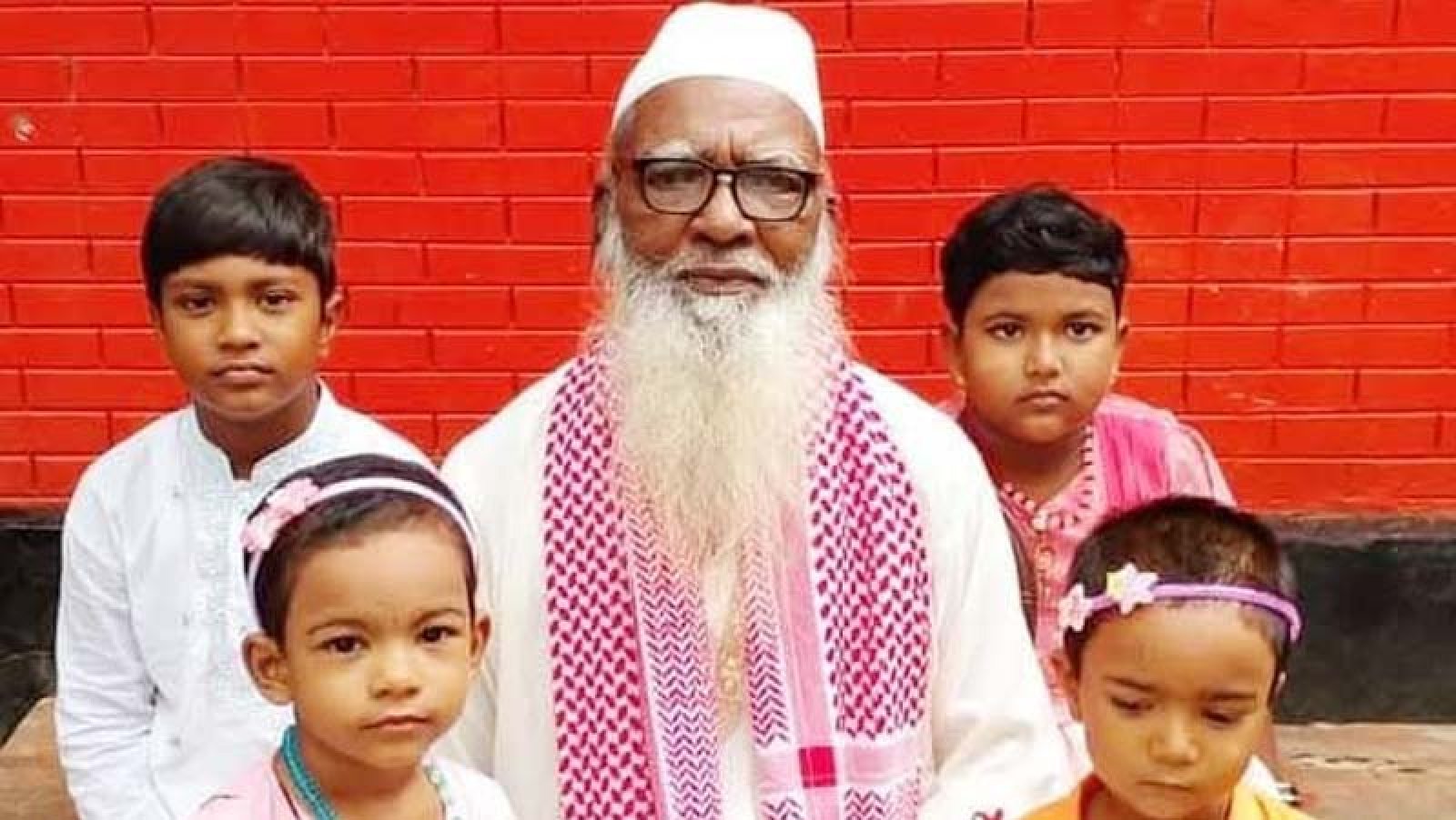 অবসরপ্রাপ্ত বিমান কর্মকর্তার একেএম সিকান্দারের ইন্তেকাল