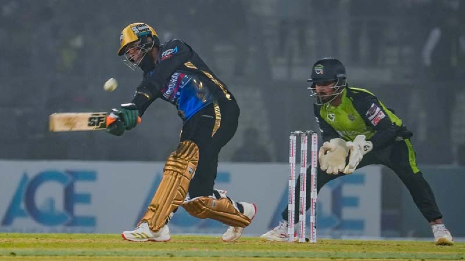 রংপুরকে বড় ব্যবধানে জেতালেন মাহমুদউল্লাহ